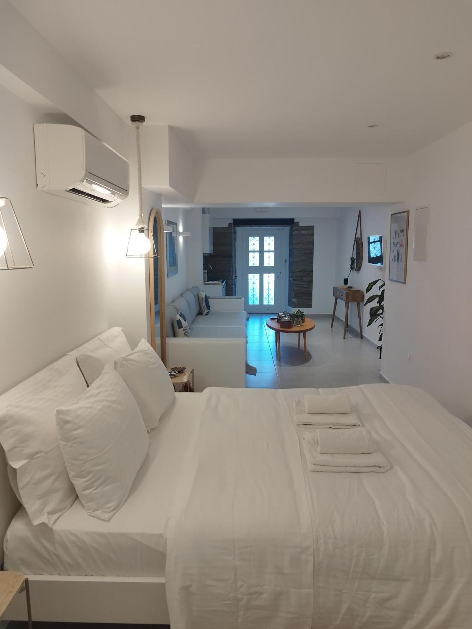 Ándros Korina'S Suites מראה חיצוני תמונה