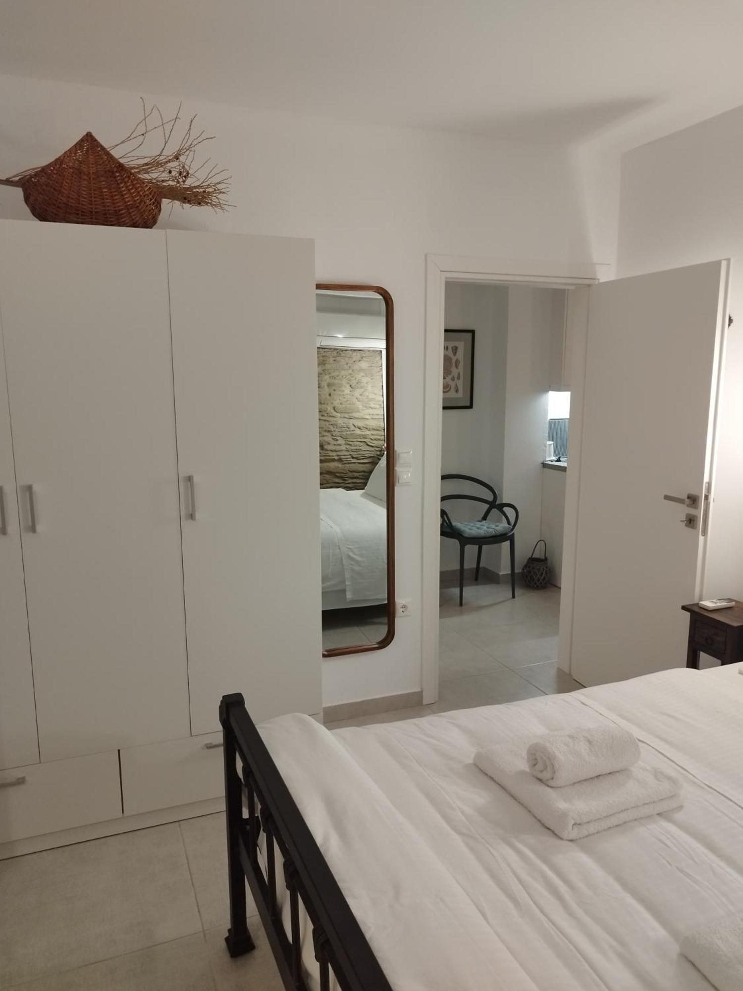 Ándros Korina'S Suites מראה חיצוני תמונה